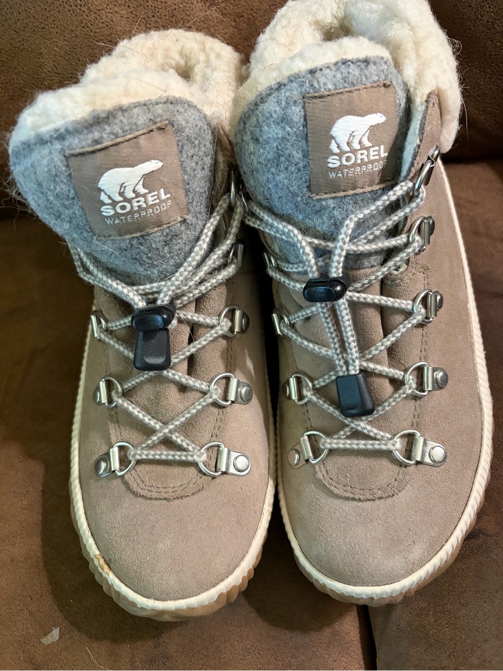 Sorel Youth Out N About Conquest Winter Boots size 4 - Picture 2 of 6